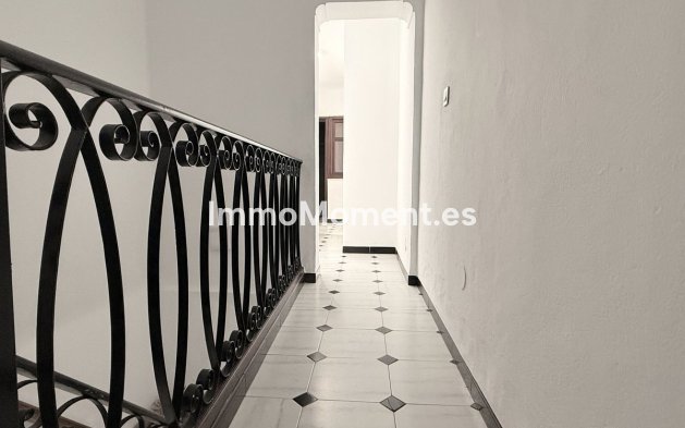 Reventa - Adosado - Interior  - Coín