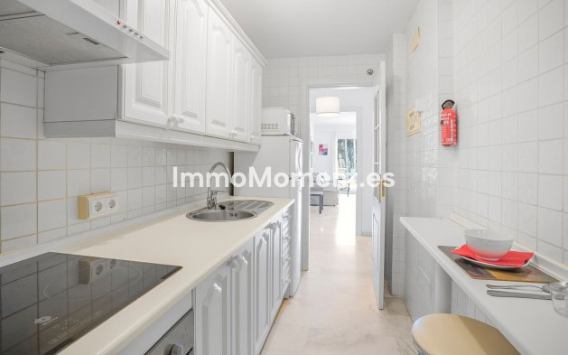 Resale - Apartment - Mijas - Calahonda