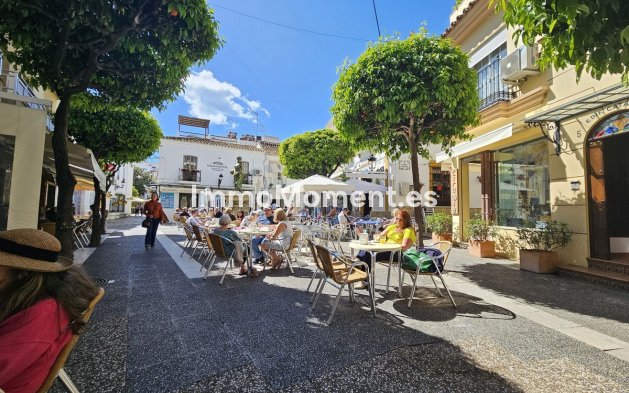 Reventa - Apartamento - Estepona  - Estepona Centro