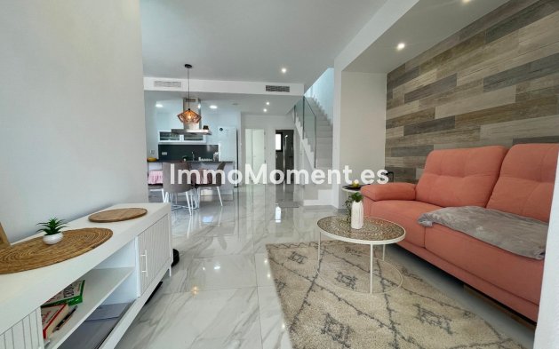 Resale - Villa - Benijofar