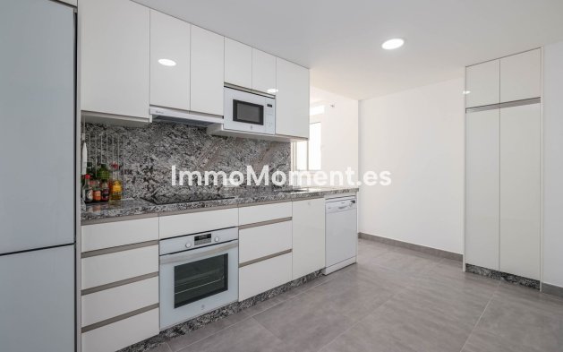 Resale - Apartment - Fuengirola - Los Boliches
