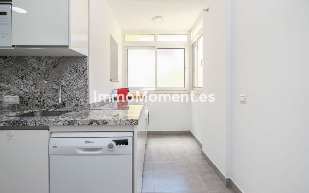 Resale - Apartment - Fuengirola - Los Boliches