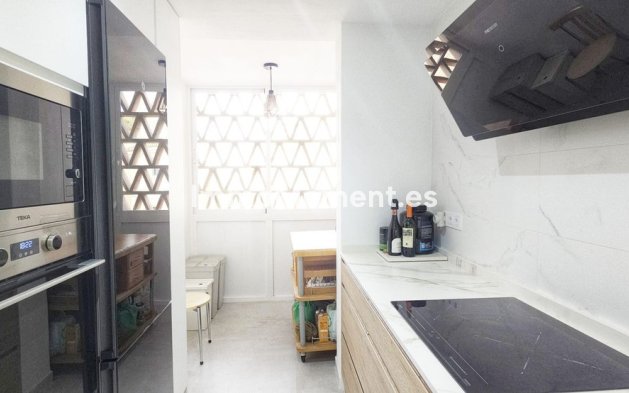 Resale - Apartment - Benalmadena - Benalmadena Costa