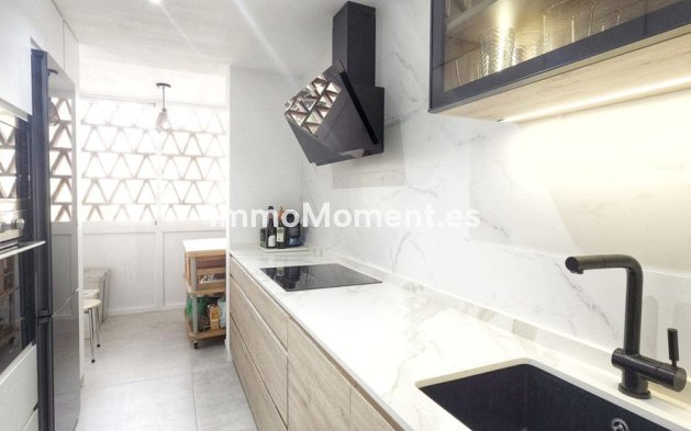 Resale - Apartment - Benalmadena - Benalmadena Costa