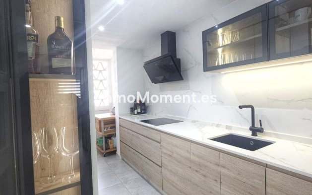 Resale - Apartment - Benalmadena - Benalmadena Costa