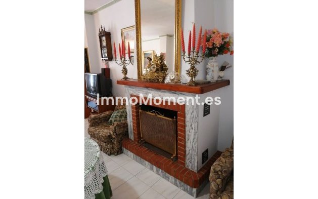 Bestaande woning - Geschakelde woning - Binnenland  - Alhaurín el Grande Centro