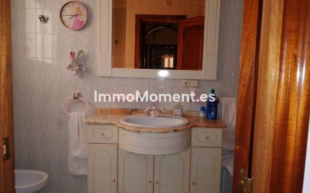 Bestaande woning - Geschakelde woning - Binnenland  - Alhaurín el Grande Centro