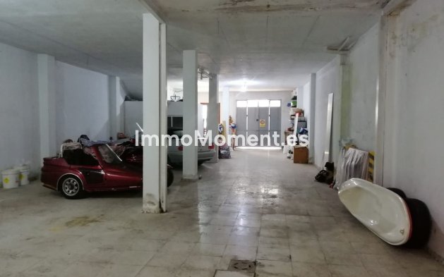 Bestaande woning - Geschakelde woning - Binnenland  - Alhaurín el Grande Centro