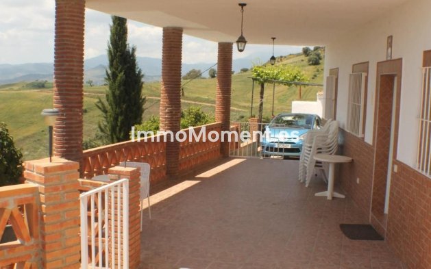 Reventa - Casa de campo - Interior  - Gibralgalia