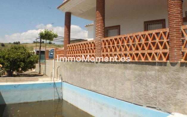 Reventa - Casa de campo - Interior  - Gibralgalia