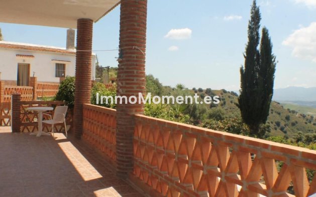 Reventa - Casa de campo - Interior  - Gibralgalia
