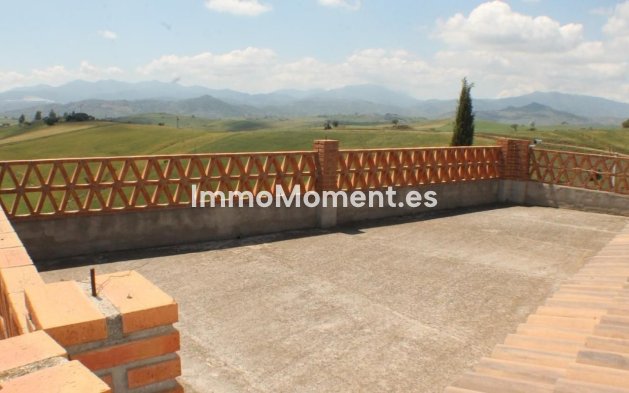 Reventa - Casa de campo - Interior  - Gibralgalia
