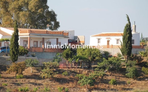 Reventa - Casa de campo - Interior  - Gibralgalia