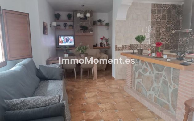 Revente - Villa - Intérieur                       - Guaro
