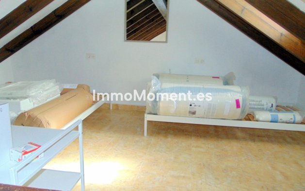 Revente - Maison de campagne - Intérieur                       - Monda