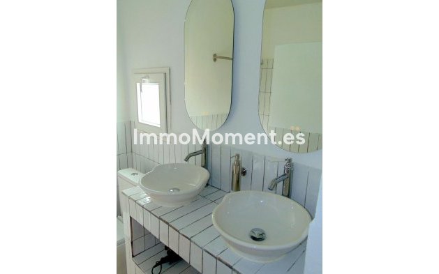 Revente - Maison de campagne - Intérieur                       - Monda