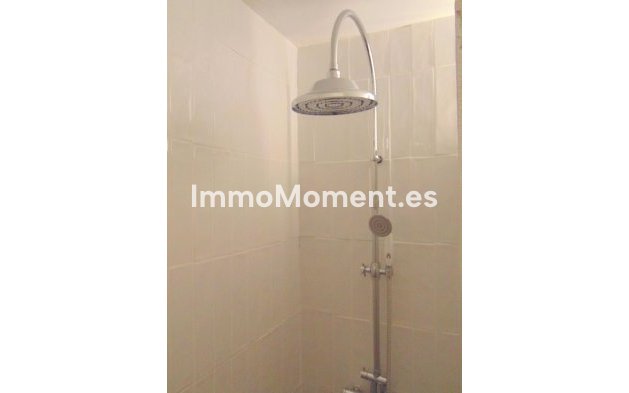 Revente - Maison de campagne - Intérieur                       - Monda