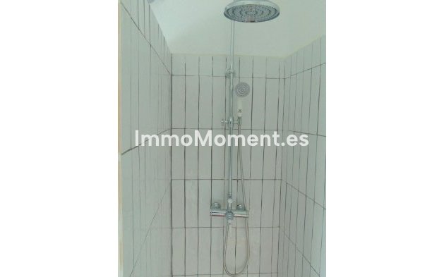 Revente - Maison de campagne - Intérieur                       - Monda