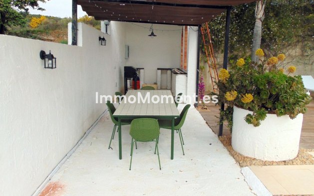 Revente - Maison de campagne - Intérieur                       - Monda