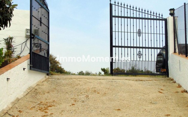 Revente - Maison de campagne - Intérieur                       - Monda