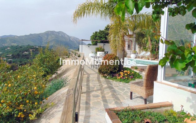 Revente - Maison de campagne - Intérieur                       - Monda