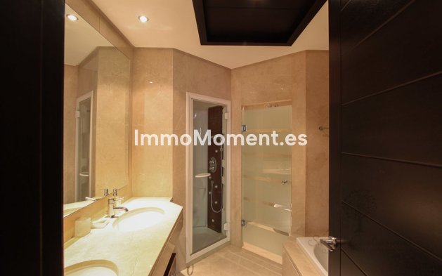 Wiederverkauf - Wohnung - Marbella - Puerto Banús