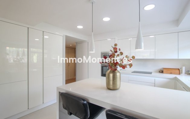 Wiederverkauf - Wohnung - Marbella - Guadalmina Alta