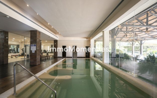 Resale - Apartment - Benahavís - Benahavís Centro