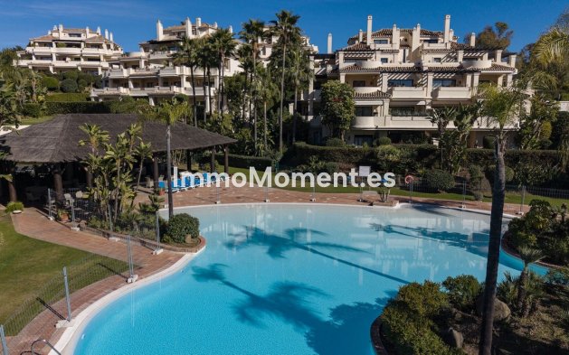 Resale - Apartment - Benahavís - Benahavís Centro