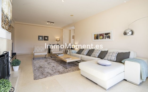 Resale - Apartment - Benahavís - Benahavís Centro