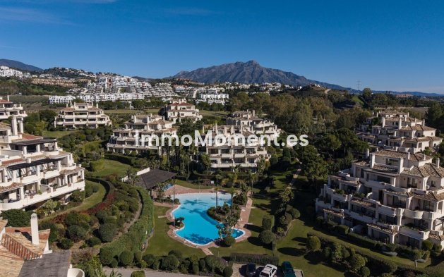 Resale - Apartment - Benahavís - Benahavís Centro