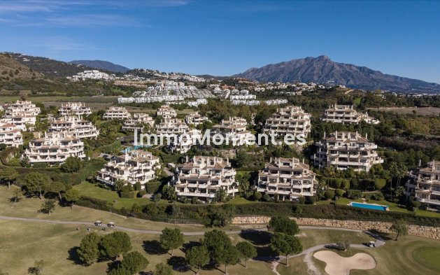 Resale - Apartment - Benahavís - Benahavís Centro