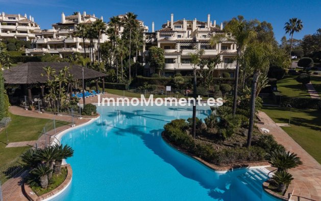 Resale - Apartment - Benahavís - Benahavís Centro