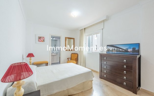 Revente - Appartement - Estepona  - Estepona Centro