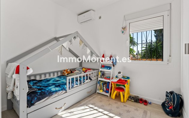 Resale - Villa - Fuengirola - Fuengirola Centro