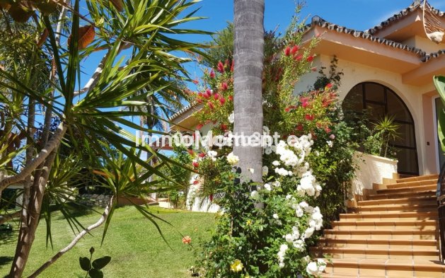 Wiederverkauf - Villa - Estepona  - New Golden Mile