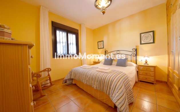 Wiederverkauf - Villa - Estepona  - Estepona Centro