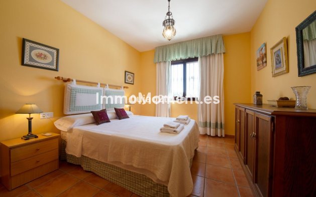 Wiederverkauf - Villa - Estepona  - Estepona Centro