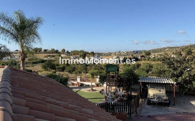 Bestaande woning - Grond - Estepona  - Estepona Centro