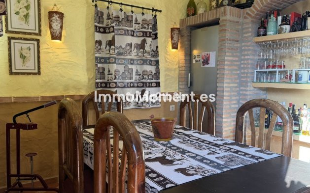 Bestaande woning - Grond - Estepona  - Estepona Centro