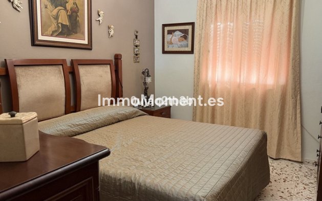 Bestaande woning - Grond - Estepona  - Estepona Centro