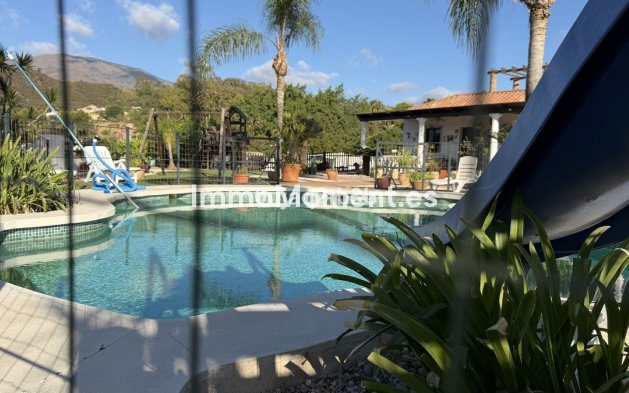 Bestaande woning - Grond - Estepona  - Estepona Centro