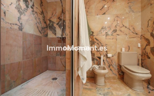 Wiederverkauf - Wohnung - Marbella - Nueva Andalucía