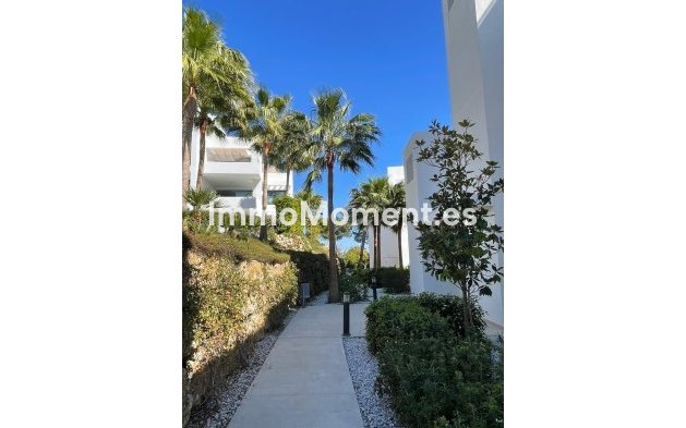 Wiederverkauf - Wohnung - Estepona  - Atalaya