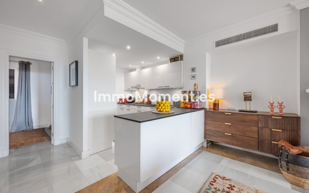 Resale - Apartment - Benahavís - Monte Halcones