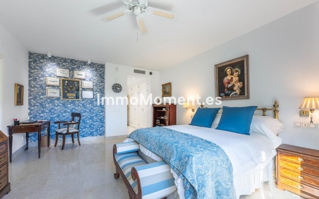 Resale - Apartment - Benahavís - Benahavís Centro