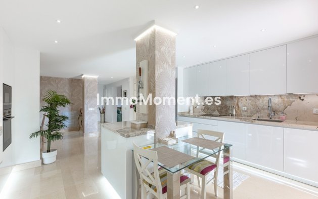 Resale - Apartment - Benahavís - Benahavís Centro