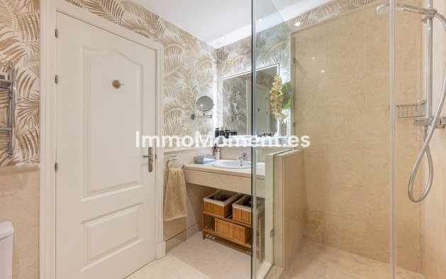 Resale - Apartment - Benahavís - Benahavís Centro