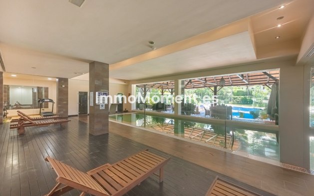 Resale - Apartment - Benahavís - Benahavís Centro