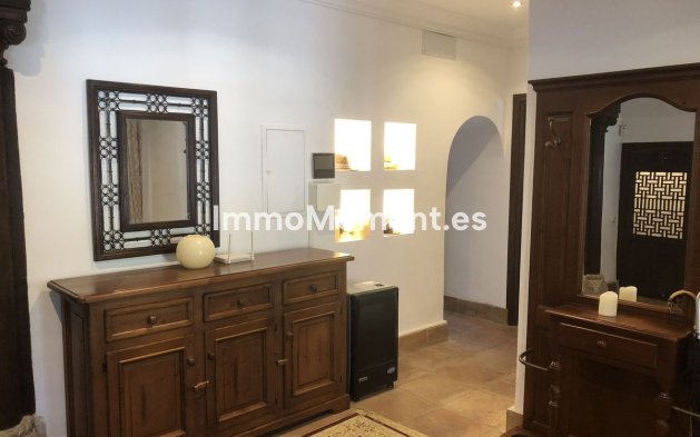 Wiederverkauf - Landhaus - Estepona  - Estepona Centro